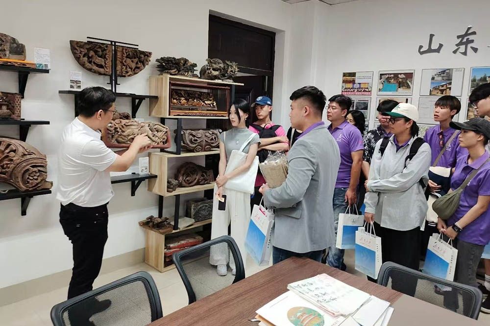 两岸一家骑行团5_副本.jpg