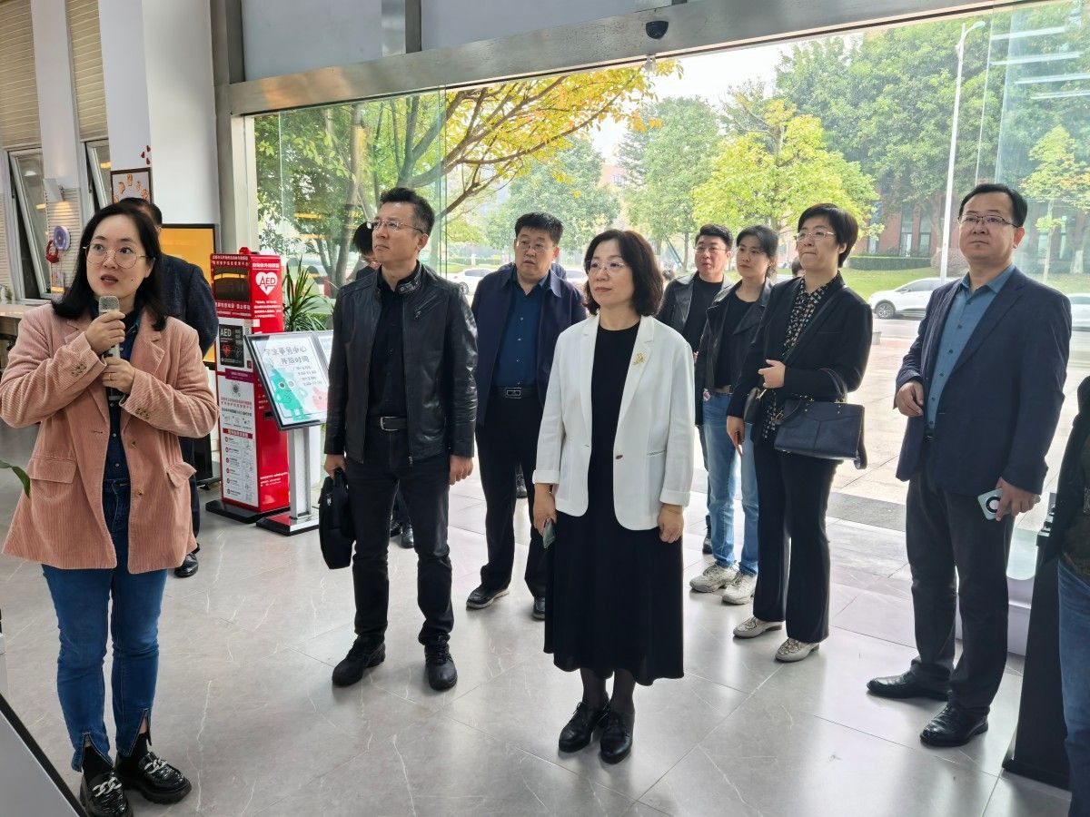 1108成都大学.jpg